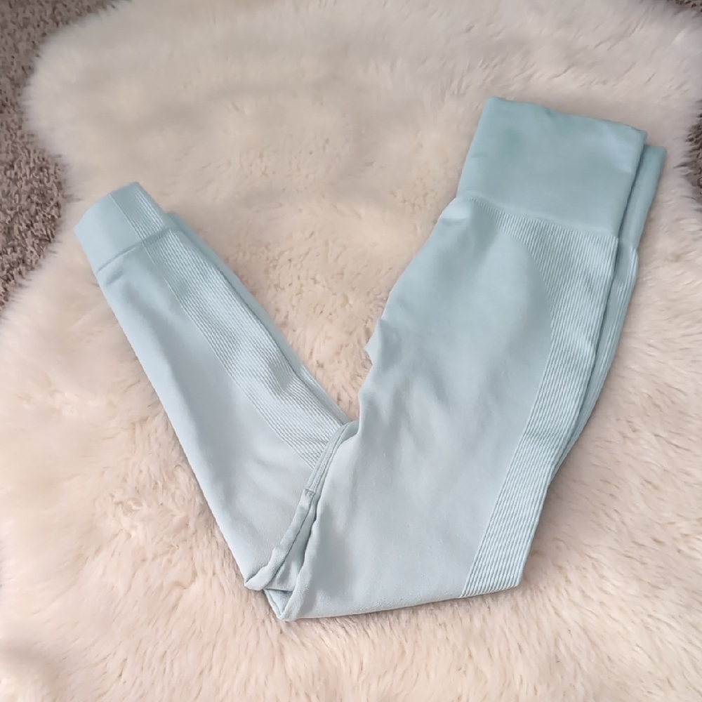 OUAI Soft Blue Leggings XS